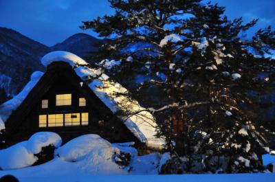 世界文化遺産　白川郷合掌造り集落ライトアップ