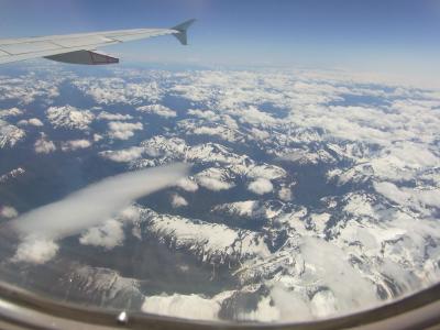 カナダ旅行記①　果てしなく広がる大空！白い雲！雪の残る山々！
