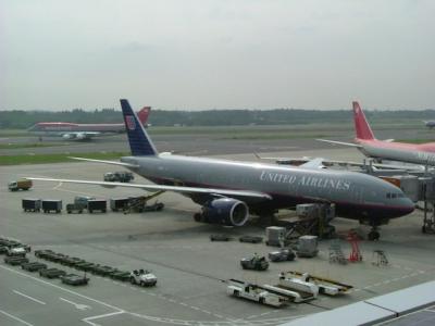 成田空港 (2003年夏の旅行記)