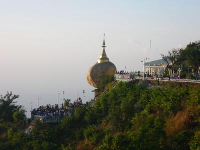 オジン一人ゴールデンロックへ