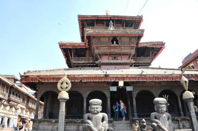 感動の旅ネパール(5)　バクタプル　タチュバル広場