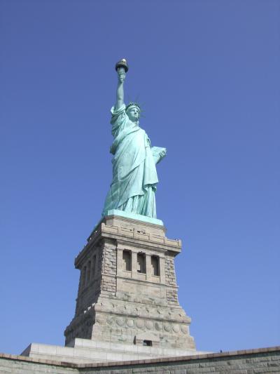ANAで行く　ニューヨーク「自由の女神」とナイアガラの滝の旅