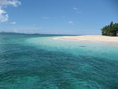 フィジー　ママヌザ諸島アイランドホッピング