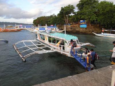 【お出掛け、お出掛け】小さな島で海水浴。17時間も掛かっちゃったBoracay Island, Philipines。 =帰国日=