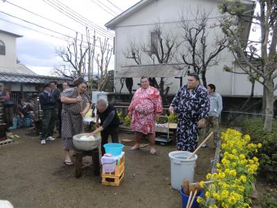 ２０１２年  寺内町雛巡り　　錦戸部屋のお相撲さんの餅つきにも遭遇しました　V(*^^*)