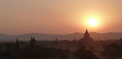 ミャンマーの仏教文化を訪ねる旅　バガン編