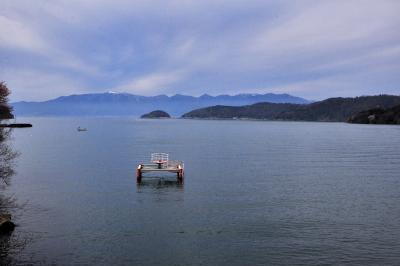 琵琶湖に浮かぶ島「沖島」桜求めて！