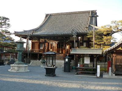 日本の旅　関西を歩く　大阪・茨木市、總持寺（そうじじ）周辺