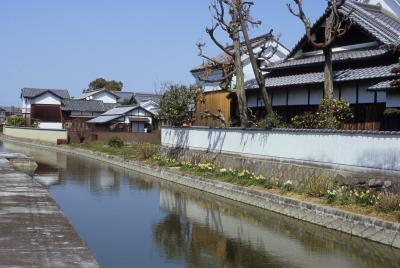 てくてく歩き　大和郡山の稗田環濠集落など