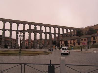 ローマ水道橋とアルカサル(セゴビア)