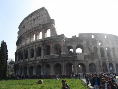 ローマ市内を巡る