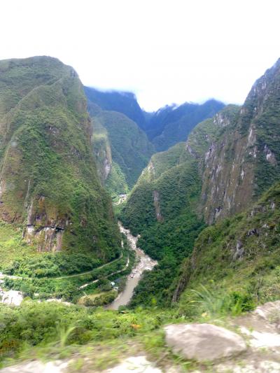 msa720南米周遊旅情７章②ハイラム・ビンガム・ロードの絶景寸描 in マチュピチュ