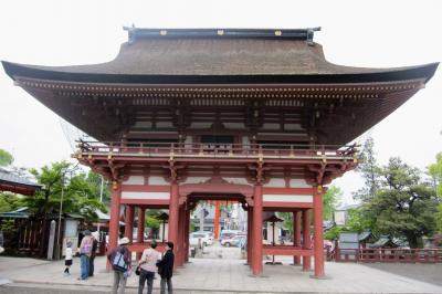 2012春、津島の歴史街並み(2/5)：津島神社、楼門、本殿、太鼓胴内潜り、神苑、ツツジ