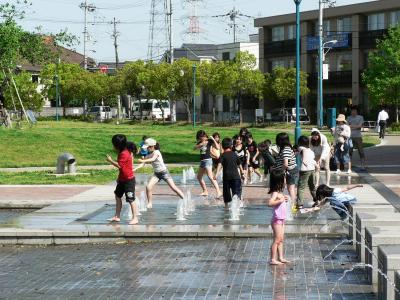 日本の旅　関西を歩く　大阪・枚方市、車塚公園（くるまづかこうえん）周辺