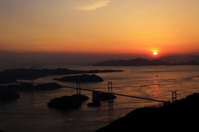 高知県・カツオを食べる旅（その３／３）★しまなみ海道に沈む夕陽と焼豚玉子飯