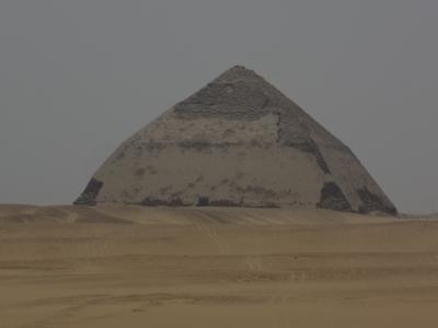 エジプト旅行（４）ダハシュール・メンフィス・サッカーラ