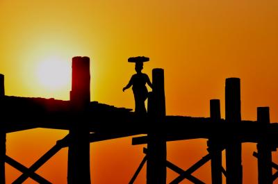 マンダレーに行ってきましたぁ。