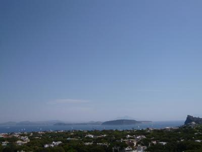 初夏のイスキア島で優雅なバカンス♪　Ｖｏｌ２３（第４日目昼）　☆イスキア島ポルト(Porto)～カサミッチョラ(Casamicciola)：ポルトを見下ろす絶景を眺めてカサミッチョラでランチ♪