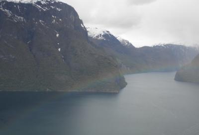 フィヨルドにかかる虹（Norway, May, 2012)