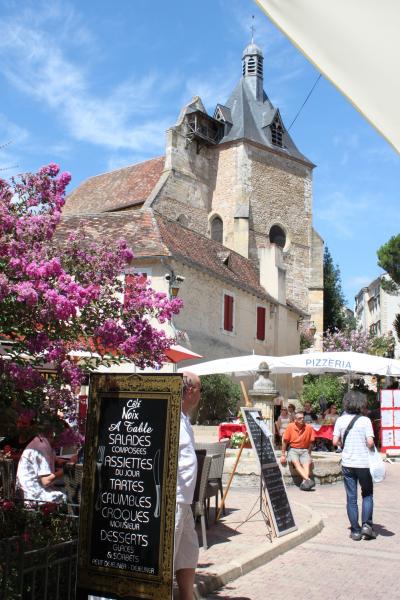 今日も晴天。祭りとマルシェとフォワグラの旅。その5の2-午後からはベルジュラック町歩き