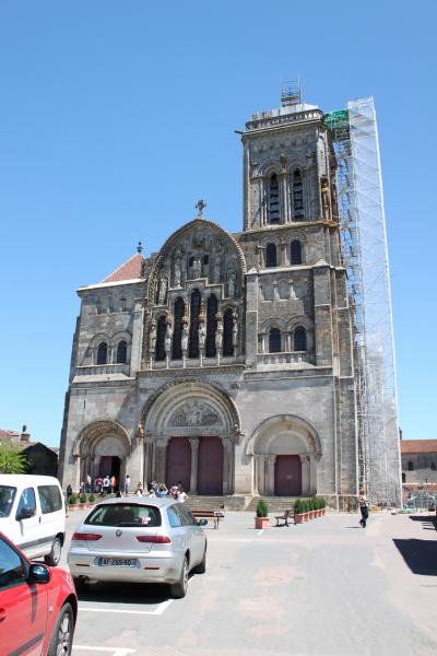 中世三昧の旅-その3の2　　憧れのヴェズレーの丘に行ってみた