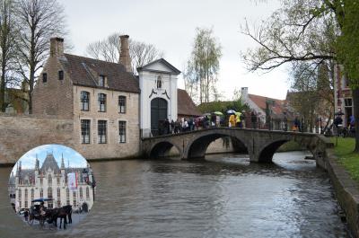 運河に美しい橋がかかっている水の都ブルージュ(1/2)