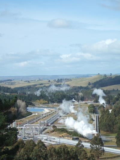 温泉から電気を得る地球にやさしい電力エネルギー：ワイラケイ地熱発電所　ＮＺドライブ紀行 2012.05 vol.10