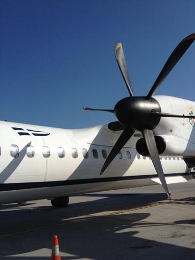 青のサントリーニ・フランスロクシタンの旅　③ヒースロー～アテネ～サントリーニ　BA＆ボンバルディア搭乗記