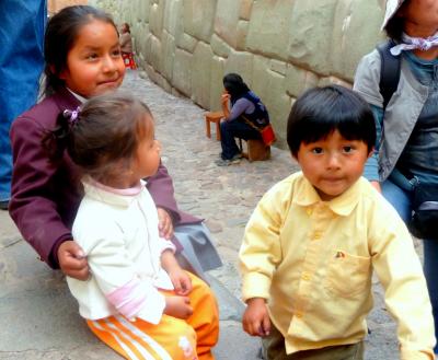 msa830南米周遊旅情8章③石組の小道”12角の石” in クスコ