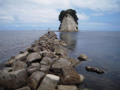 奥能登周遊（見附島、禄剛崎、窓岩、白米千枚田）～梅雨とは思えない青空に恵まれ…～