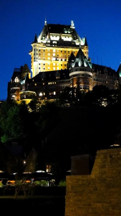 新緑のカナダ　フランコフォンとアングロフォンを訪ねて　3　Quebecの夜景