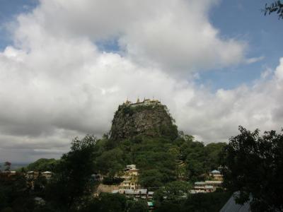 2012年　ミャンマー　バガン（２）　ポッパ山  