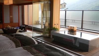 贅沢すぎます、このお部屋!でも最高^^;「Rocca」に泊まってきました。