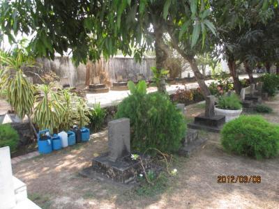 ビルマ・マンダレー特急旅行（３０）日本人墓地で思う事。