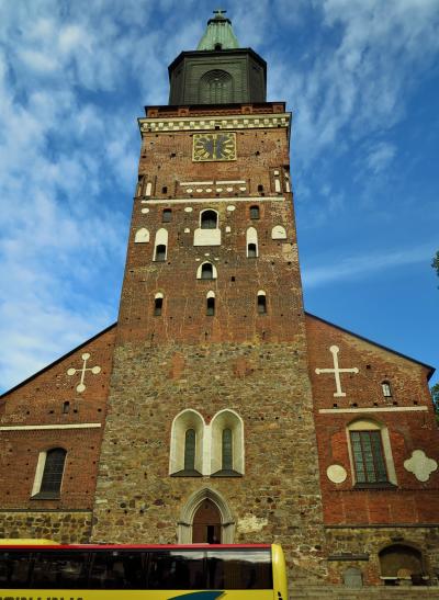 北欧GR11　FIN 10　トゥルク大聖堂、古都の遺産　☆荘厳な絵画・華麗な内装