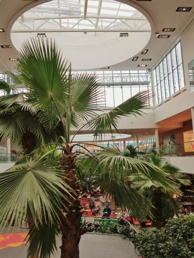 北欧GR22　 SWE12　ソレンチューナ、大ショッピング モールで　☆デザイン楽しく