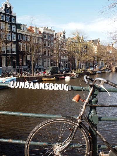 アムステルダム +パリからの4カ国周遊の旅+