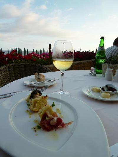 優雅なポルトガル旅・憧れのマデイラ島でバカンス♪　Ｖｏｌ６１（第５日目夜）　☆マデイラ島フンシャル：高級ホテル「クリフ・ベイ」のミシュラン星付きレストランはプールサイトでイベント「Portuguese Gastronomic Soul」♪