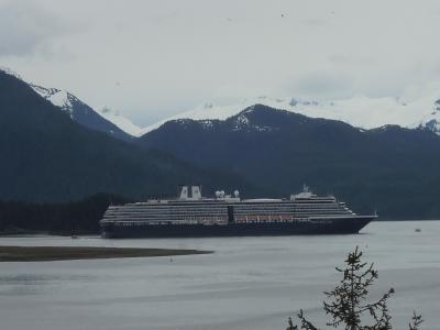 Holland America Ms Westerdam 乗船記 2012.5 ⑥ Day5 Sitka は街を散策＆初めて見る海の夜景に！♪