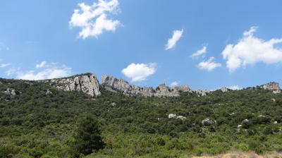 フランスの美しい村と町を巡るドライブ旅行⑤（Millau～Carcassonne）