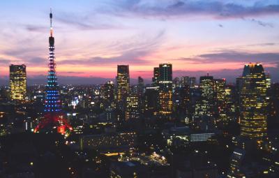 日本選手が金メダル獲得で・東京タワーがオリンピック色にライトアップされました