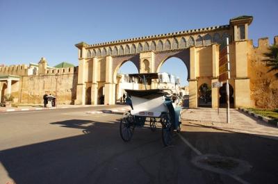 モロッコ鉄道の旅 − 世界遺産の町 メクネス