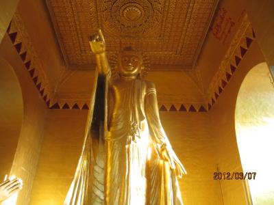 ビルマ・マンダレー特急旅行（３４）マンダレーヒル。 