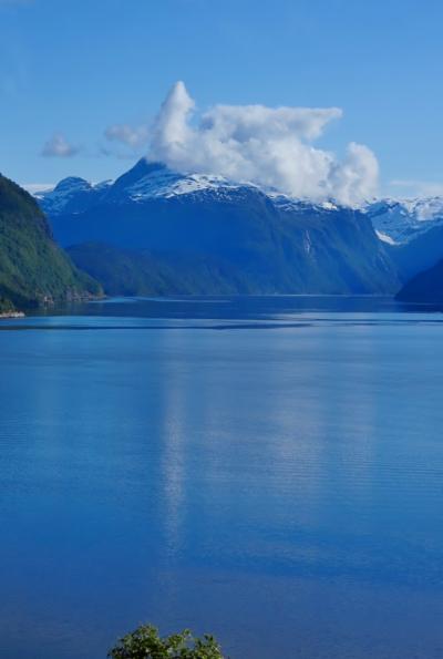 北欧GR60　NOR38　　ハダンゲルフィヨルド海岸沿いの風光　☆バスの車窓から