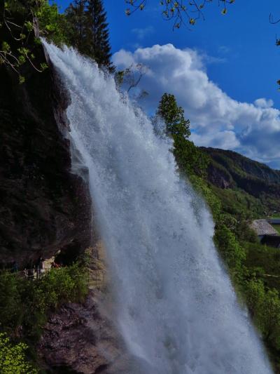 北欧GR63　NOR41　　スタインダールの滝、裏側も歩いて　☆奔流～体感！