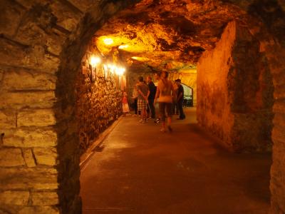 3泊のブダペスト⑤ *　2012/8/11　王宮地下迷宮　