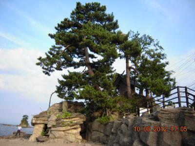 富山一人旅⑦　雨晴海岸・義経岩