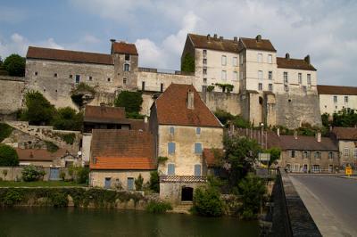 Pesmes（ペスム）- フランスで最も美しい村巡り2011 4travel No.65-
