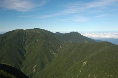 畑薙大吊橋から光岳をめざす　−日本百名山を登る86−