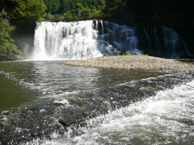 富山県の滝－川倉不動滝 | 滝を探して・・・